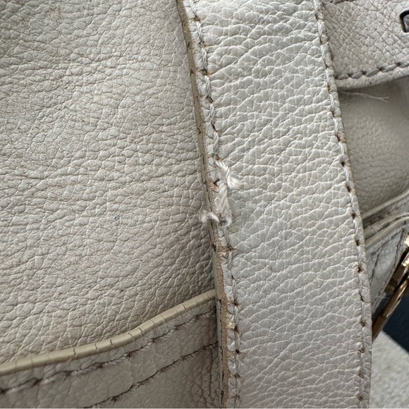 YSL Cream Leather Tote Bag - Picture 15 of 16